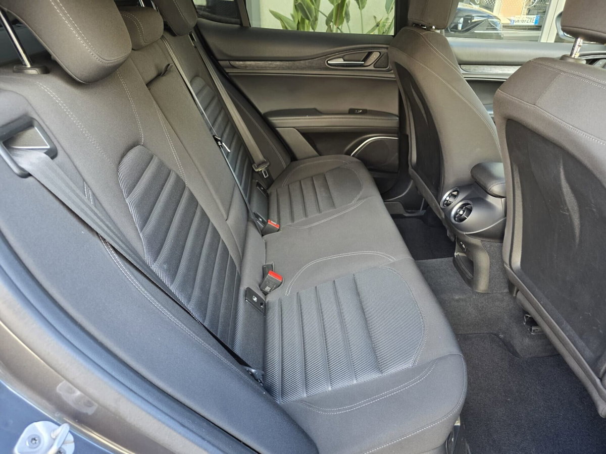 Alfa Romeo Stelvio Stelvio 2.2 Turbodiesel 190 CV AT8 Q4 Super Business (14)
