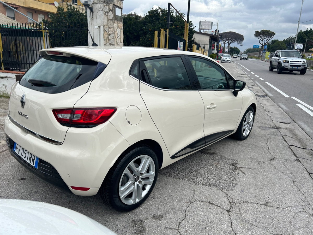 Renault Clio dCi 8V 75 CV Start&Stop 5 porte Energy Duel (5)