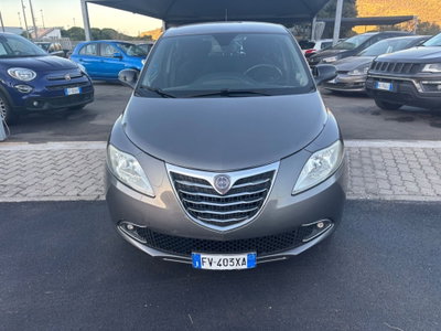 Lancia Ypsilon 1.2 69 CV 5 porte Platinum (3)