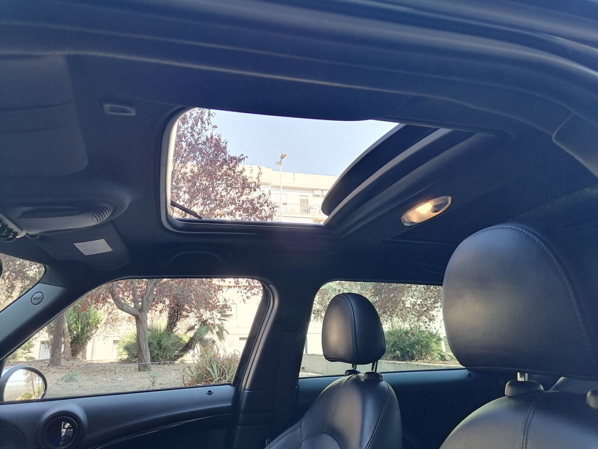 MINI Mini Countryman 1.6 Cooper D Countryman (13)