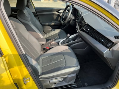 Audi A1 allstreet allstreet 30 TFSI S tronic Identity Contrast (16)