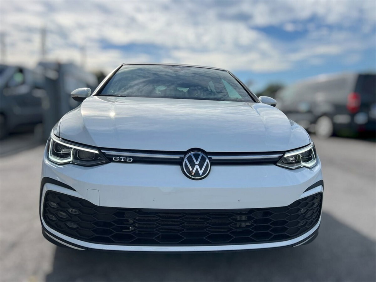 Volkswagen Golf 2.0 TDI GTD DSG (2)