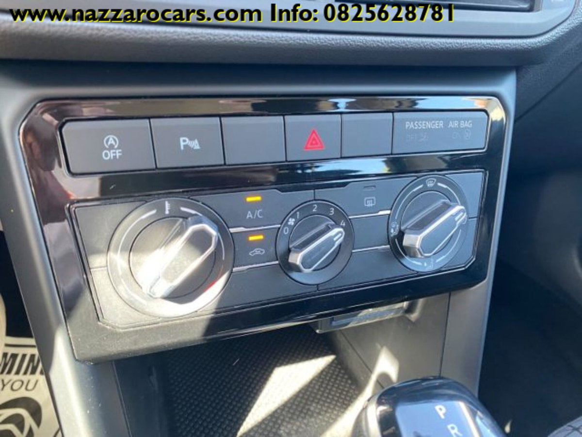 Volkswagen T-Cross 1.0 TSI 110 CV DSG Sport (13)