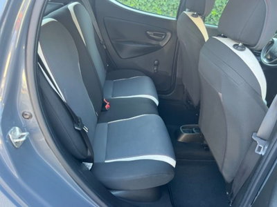 Lancia Ypsilon 1.2 69 CV 5 porte Gold (12)