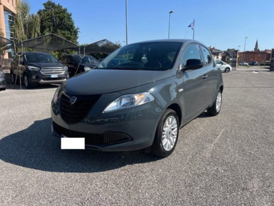 Lancia Ypsilon 1.2 69 CV 5 porte Gold (9)