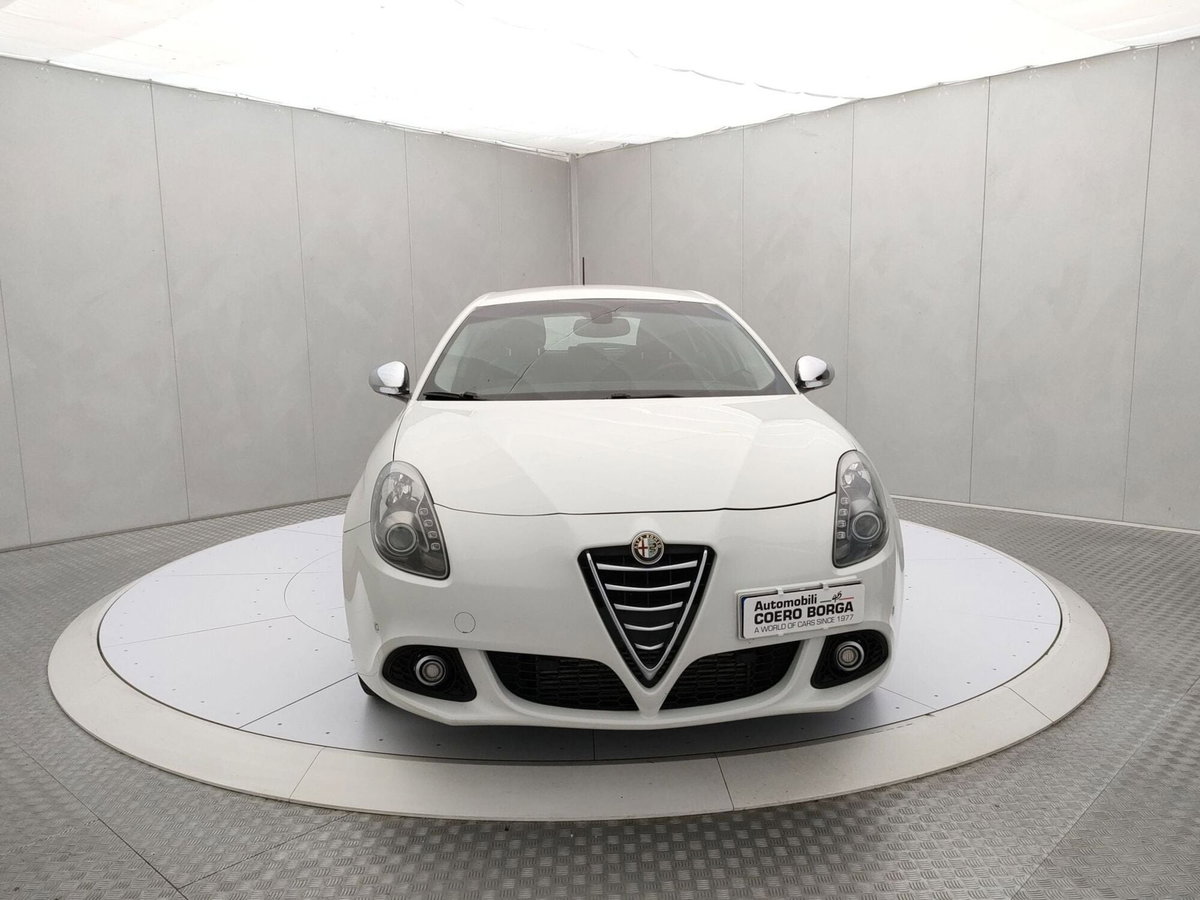 Alfa Romeo Giulietta 2.0 JTDm Exclusive 175cv tct E6 (2)