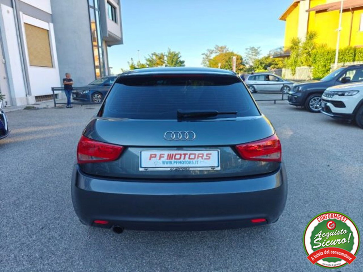 Audi A1 1.2 TFSI Attraction (4)