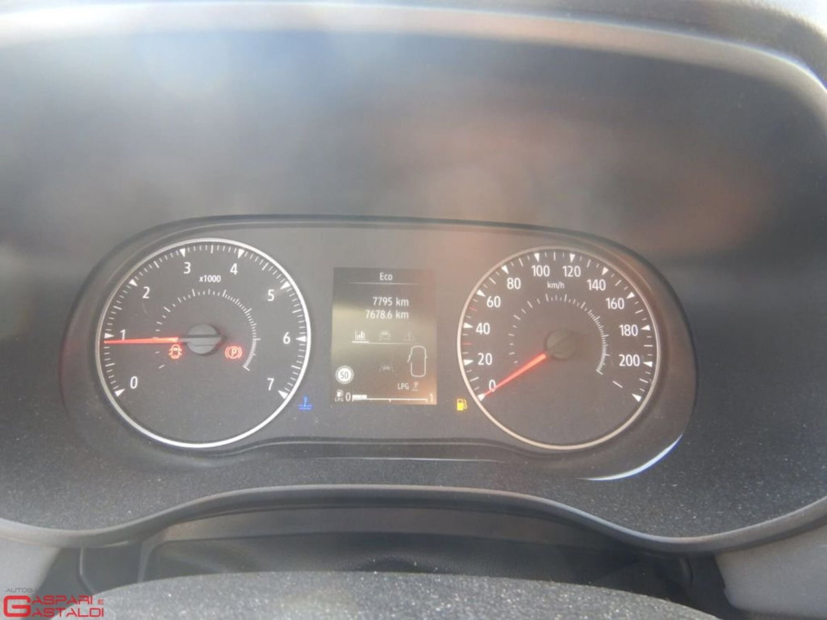 Dacia Jogger 1.0 tce Extreme UP Gpl 100cv (10)