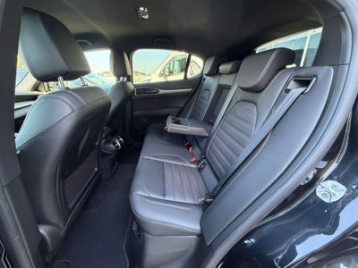 Alfa Romeo Stelvio 2.2 t Intensa Q4 210cv auto (18)