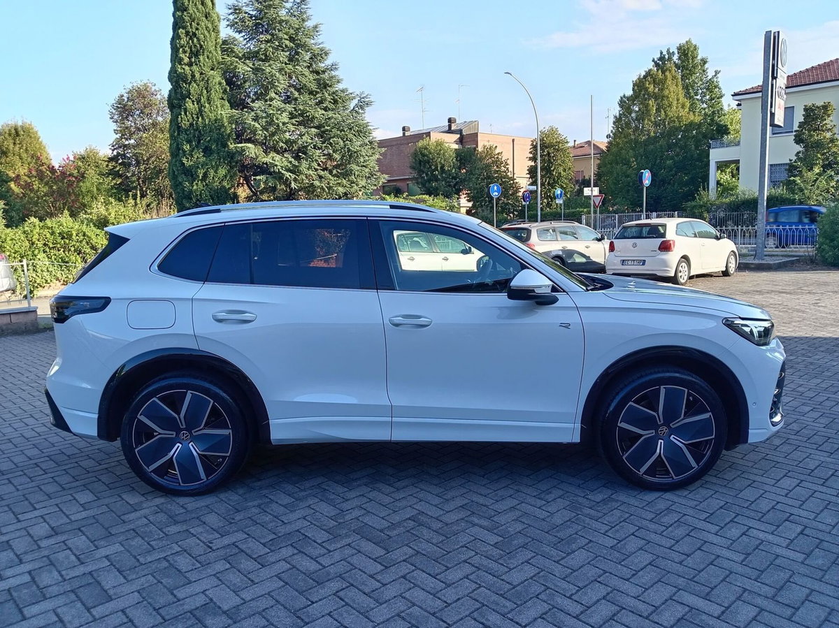 Volkswagen Tiguan 1.5 tsi ehybrid R-Line 204cv dsg (11)