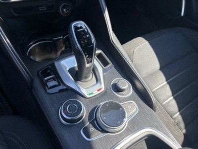Alfa Romeo Stelvio Stelvio 2.0 Turbo 200 CV AT8 Q4 Super Business (12)