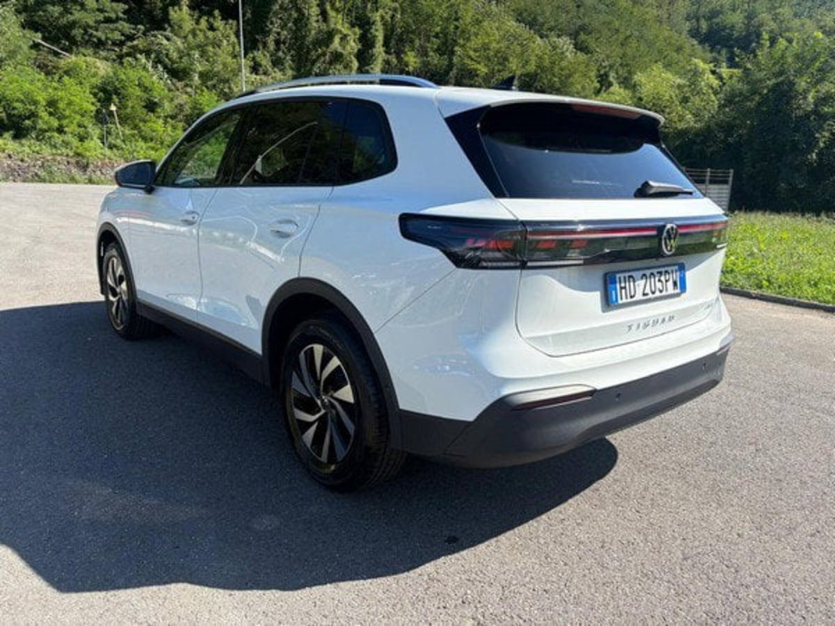 Volkswagen Tiguan 1.5 etsi Life 150cv dsg (6)