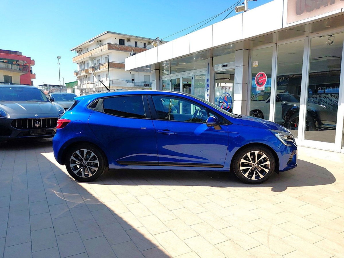 Renault Clio Full Hybrid E-Tech 140 CV 5 porte Intens (6)
