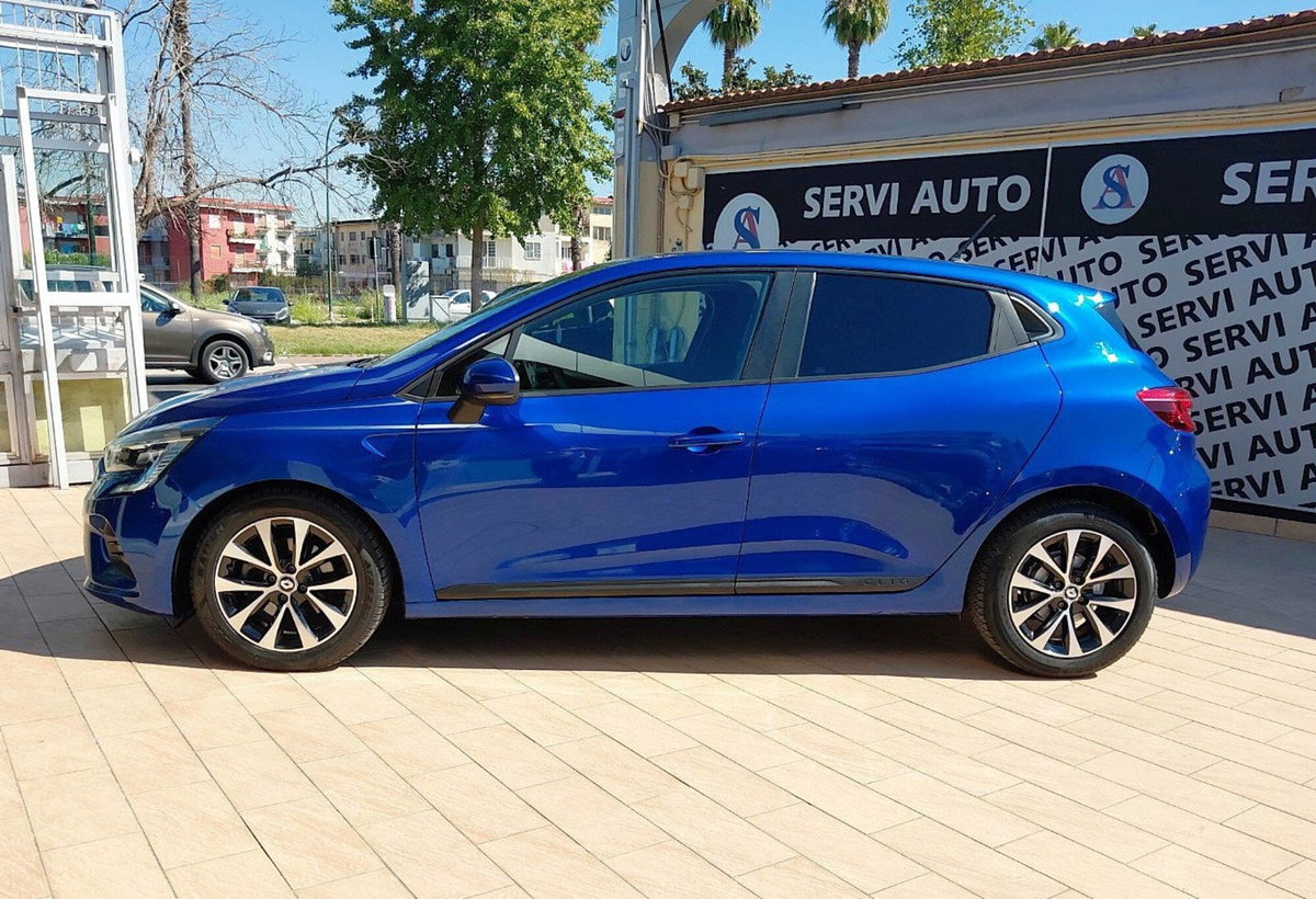 Renault Clio Full Hybrid E-Tech 140 CV 5 porte Intens (8)