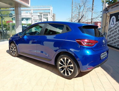 Renault Clio Full Hybrid E-Tech 140 CV 5 porte Intens (9)