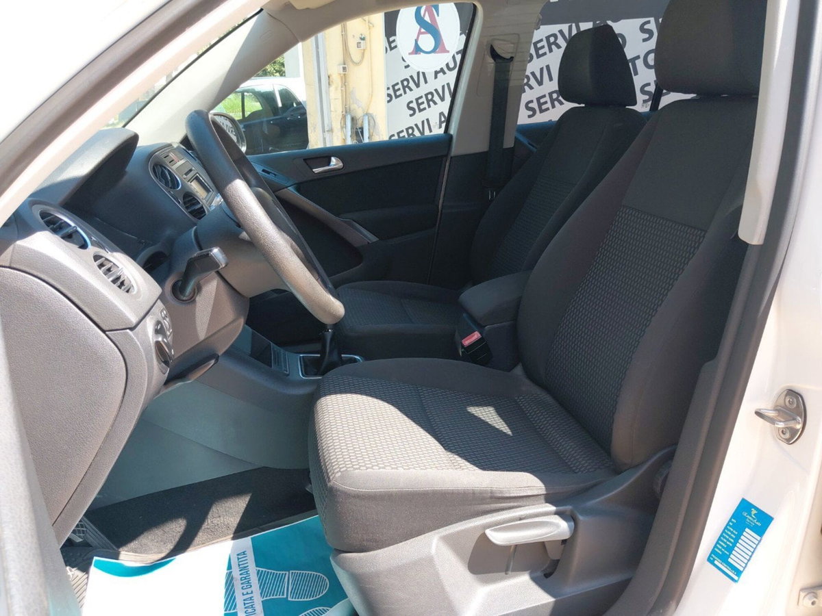 Volkswagen Tiguan 2.0 TDI DPF 4MOTION DSG R-Line (10)