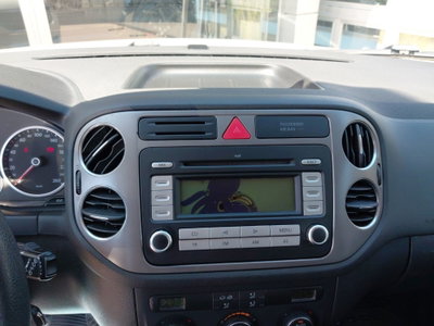 Volkswagen Tiguan 2.0 TDI DPF 4MOTION DSG R-Line (14)