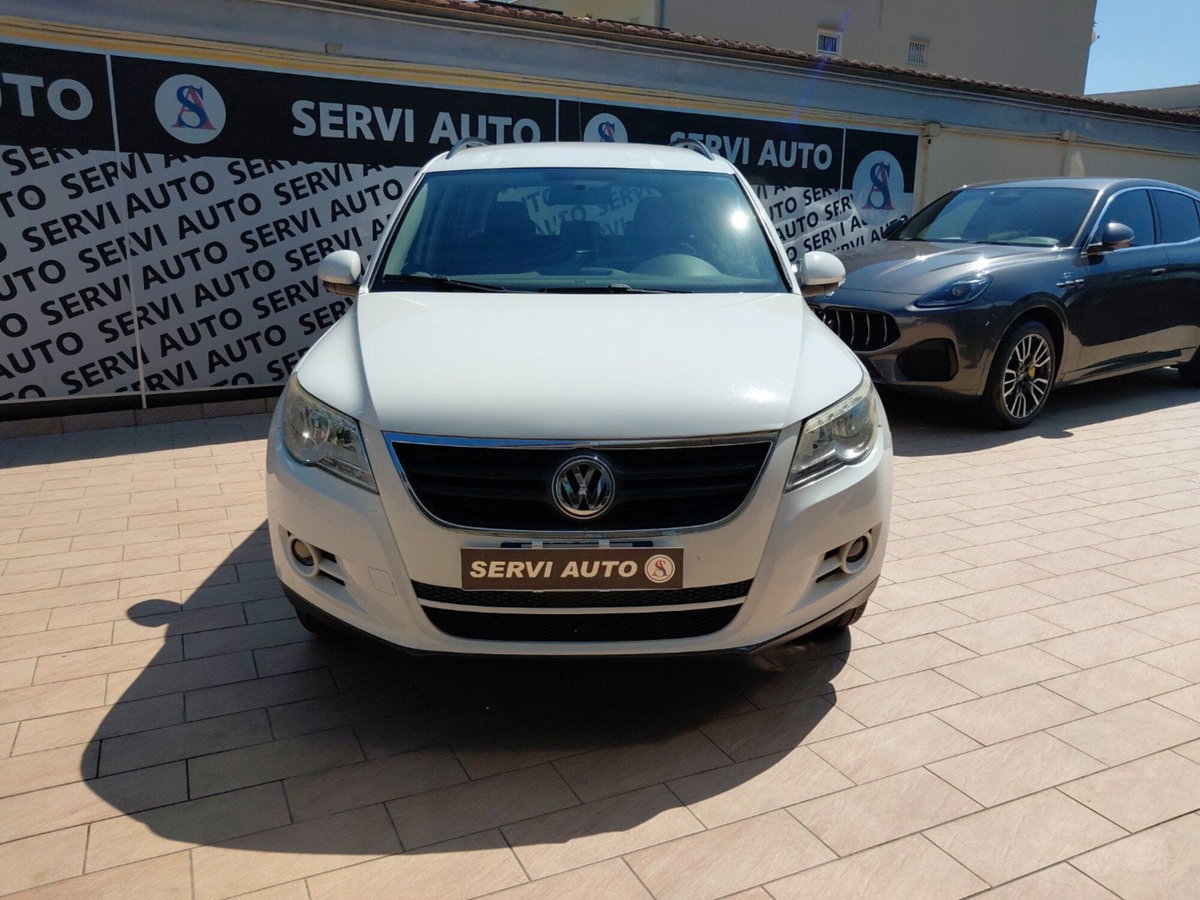 Volkswagen Tiguan 2.0 TDI DPF 4MOTION DSG R-Line (2)