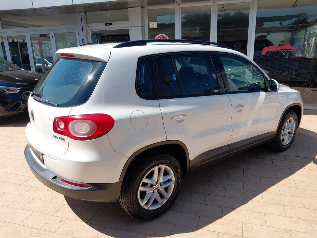 Volkswagen Tiguan 2.0 TDI DPF 4MOTION DSG R-Line (5)