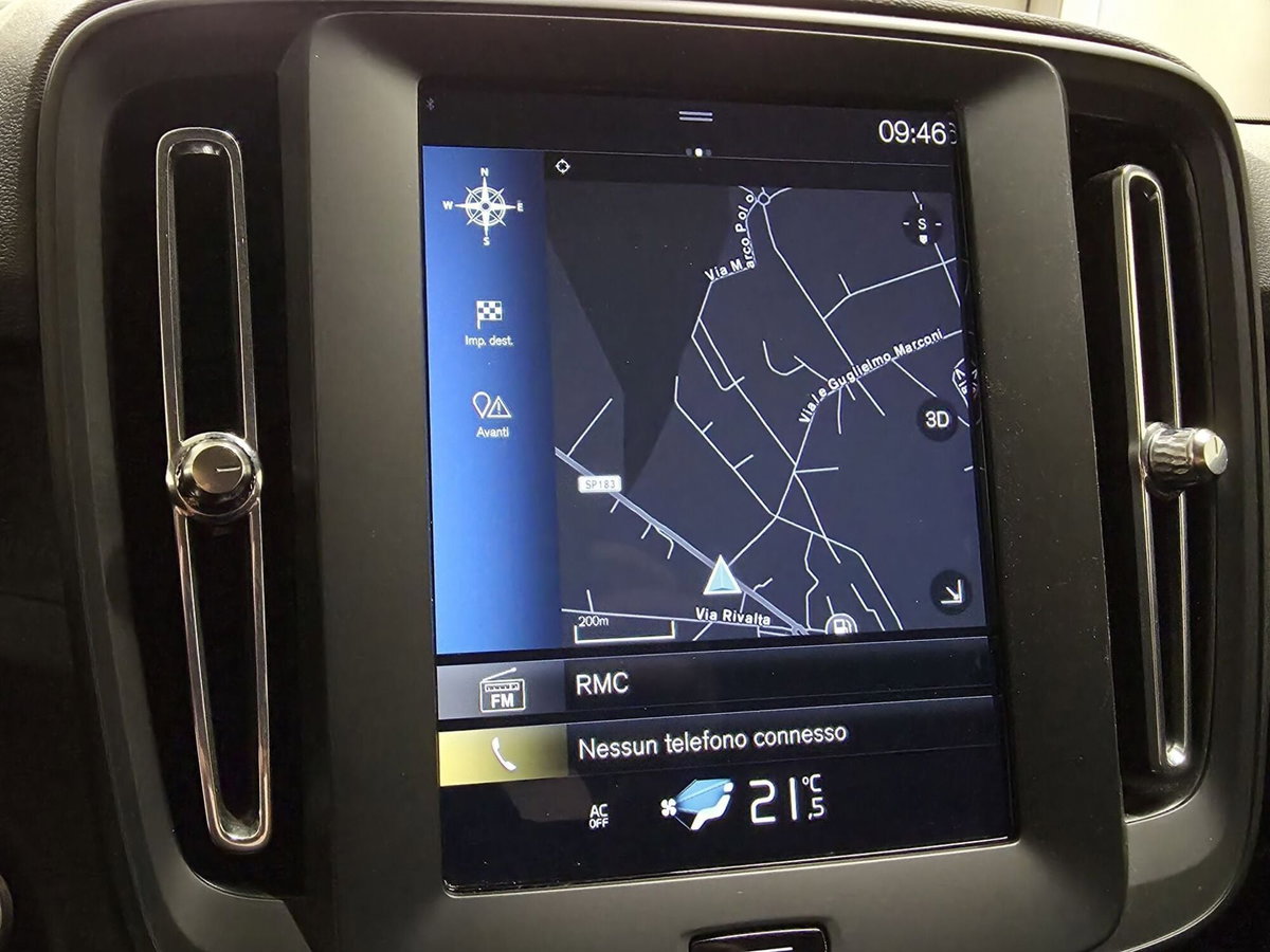 Volvo XC40 T3 Geartronic Momentum Core (14)