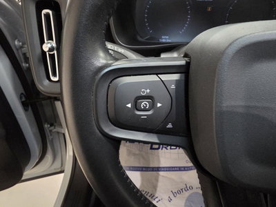 Volvo XC40 T3 Geartronic Momentum Core (17)