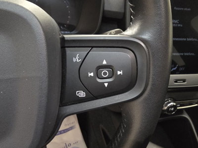 Volvo XC40 T3 Geartronic Momentum Core (18)