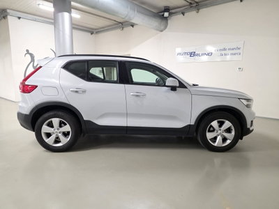 Volvo XC40 T3 Geartronic Momentum Core (4)