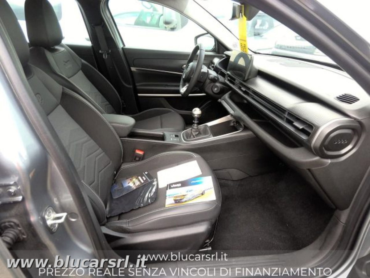 Jeep Avenger 1.2 turbo Altitude fwd 100cv (3)