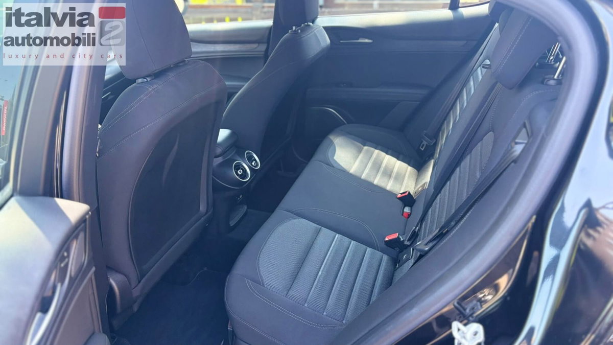 Alfa Romeo Stelvio Stelvio 2.2 Turbodiesel 160 CV AT8 RWD Super Business (12)