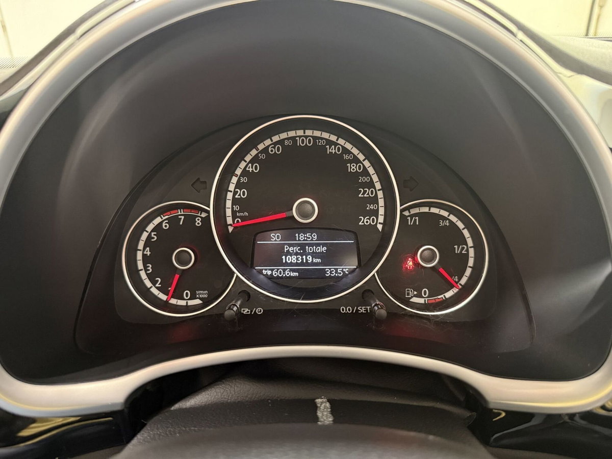 Volkswagen Maggiolino Cabrio 1.2 TSI Design (5)