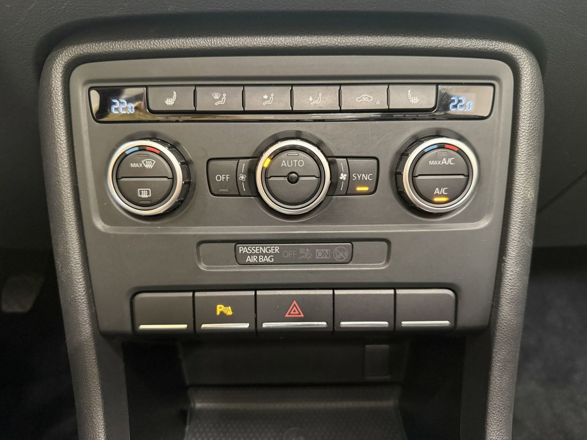 Volkswagen Maggiolino Cabrio 1.2 TSI Design (6)