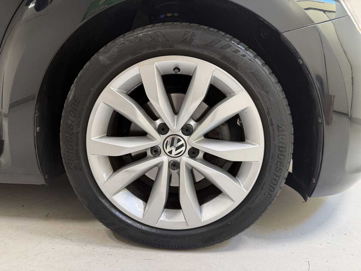 Volkswagen Maggiolino Cabrio 1.2 TSI Design (9)