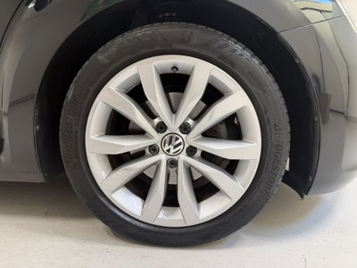 Volkswagen Maggiolino Cabrio 1.2 TSI Design (9)