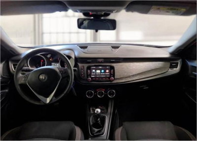 Alfa Romeo Giulietta 1.6 JTDm Business 120cv (7)