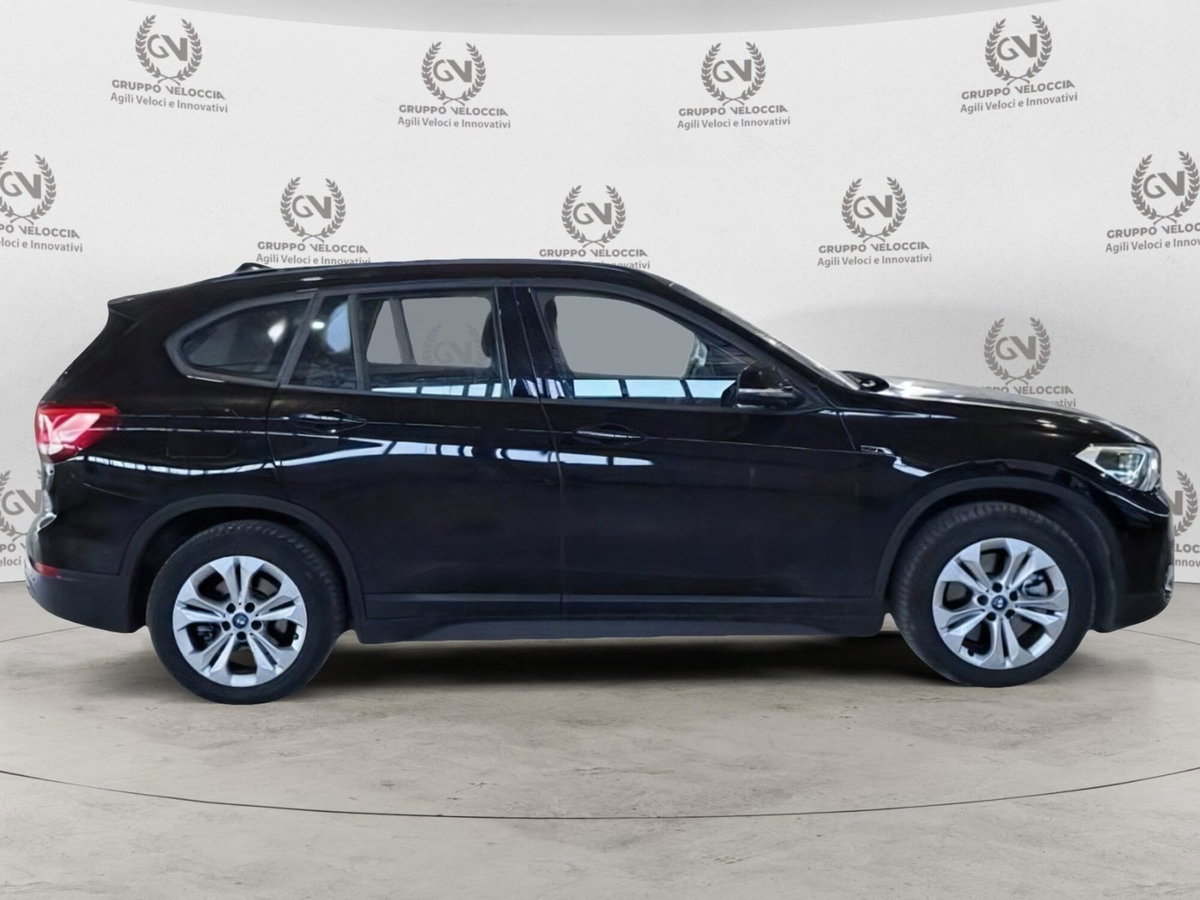 BMW X1 xDrive25e Business Advantage (9)