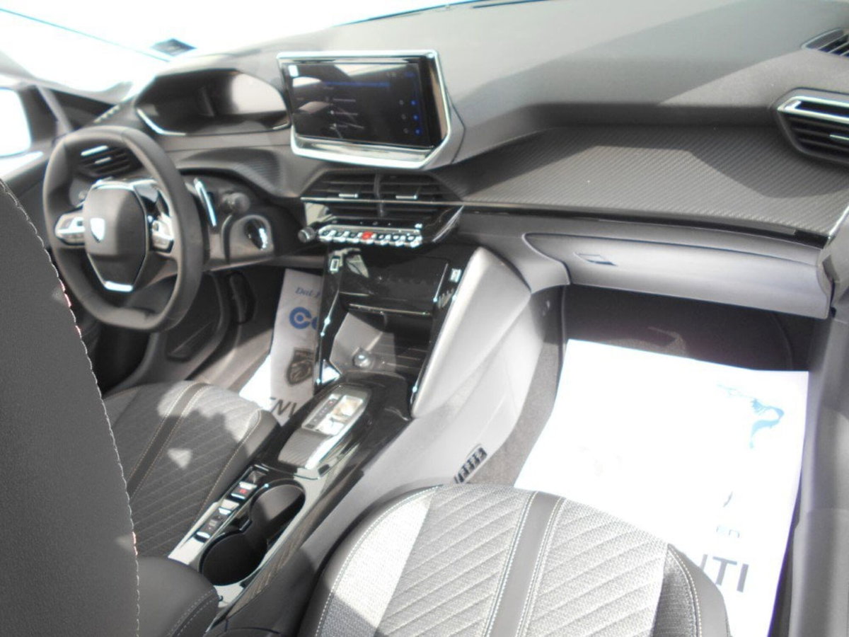 Peugeot 208 motore elettrico 136 CV 5 porte Allure Pack (16)