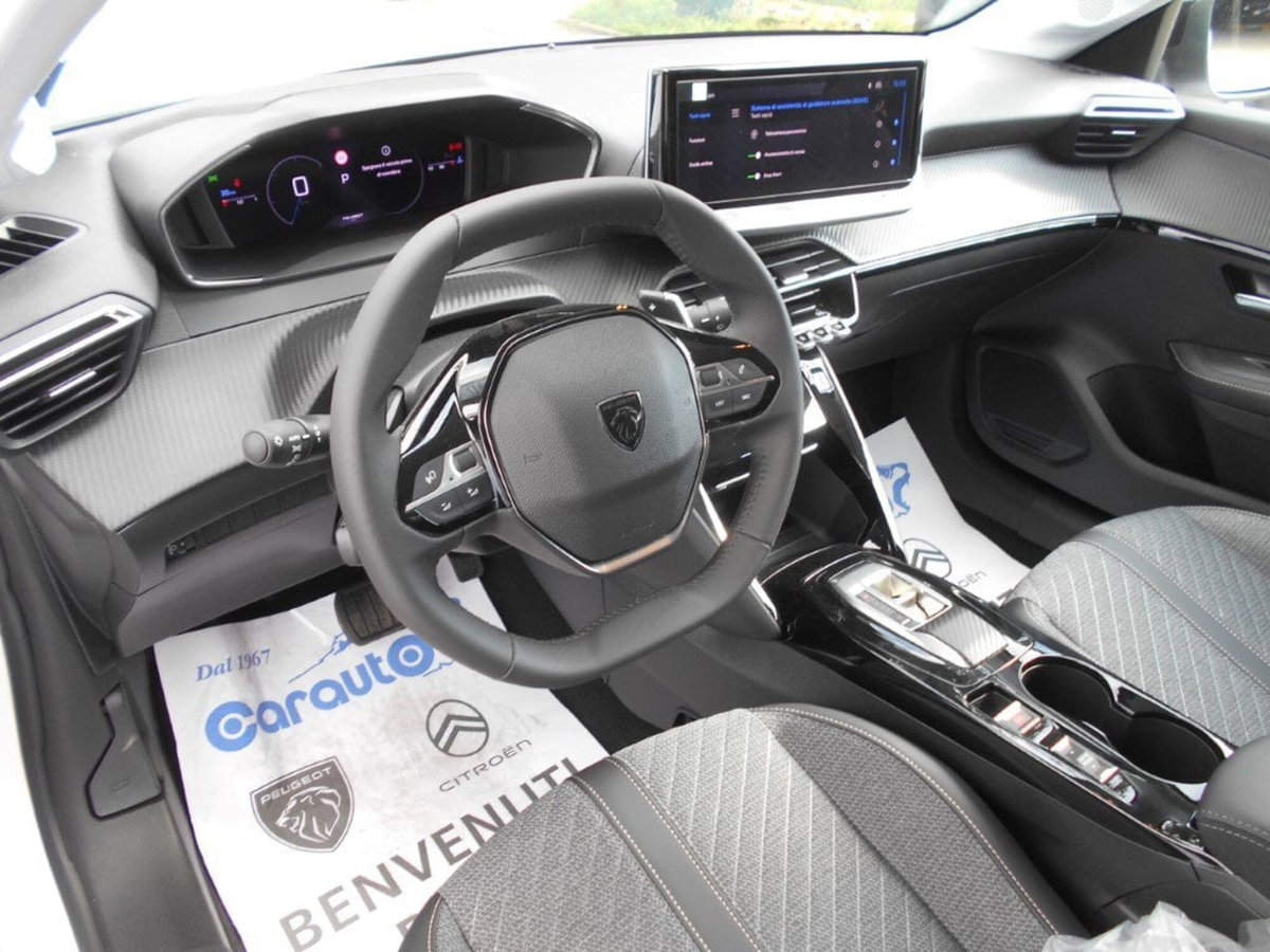 Peugeot 208 motore elettrico 136 CV 5 porte Allure Pack (8)