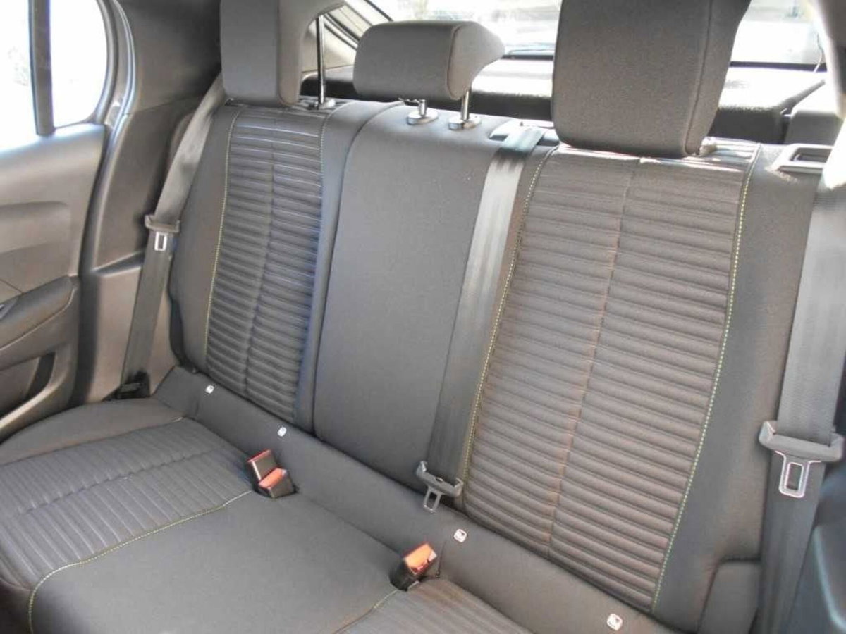 Peugeot 208 PureTech 100 Stop&Start 5 porte Allure (12)
