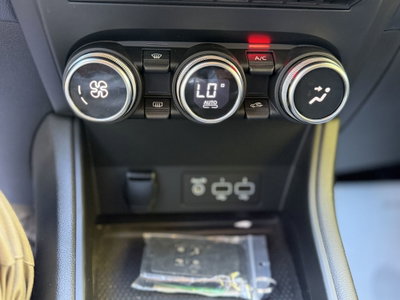 Renault Captur TCe 100 CV GPL Techno (13)