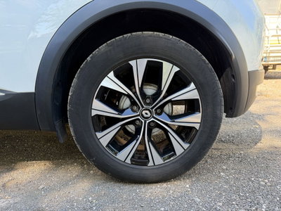 Renault Captur TCe 100 CV GPL Techno (15)