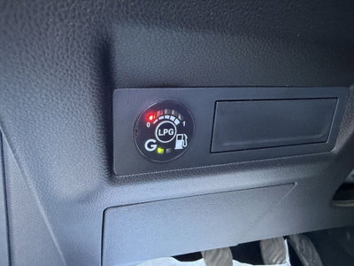 Renault Captur TCe 100 CV GPL Techno (17)