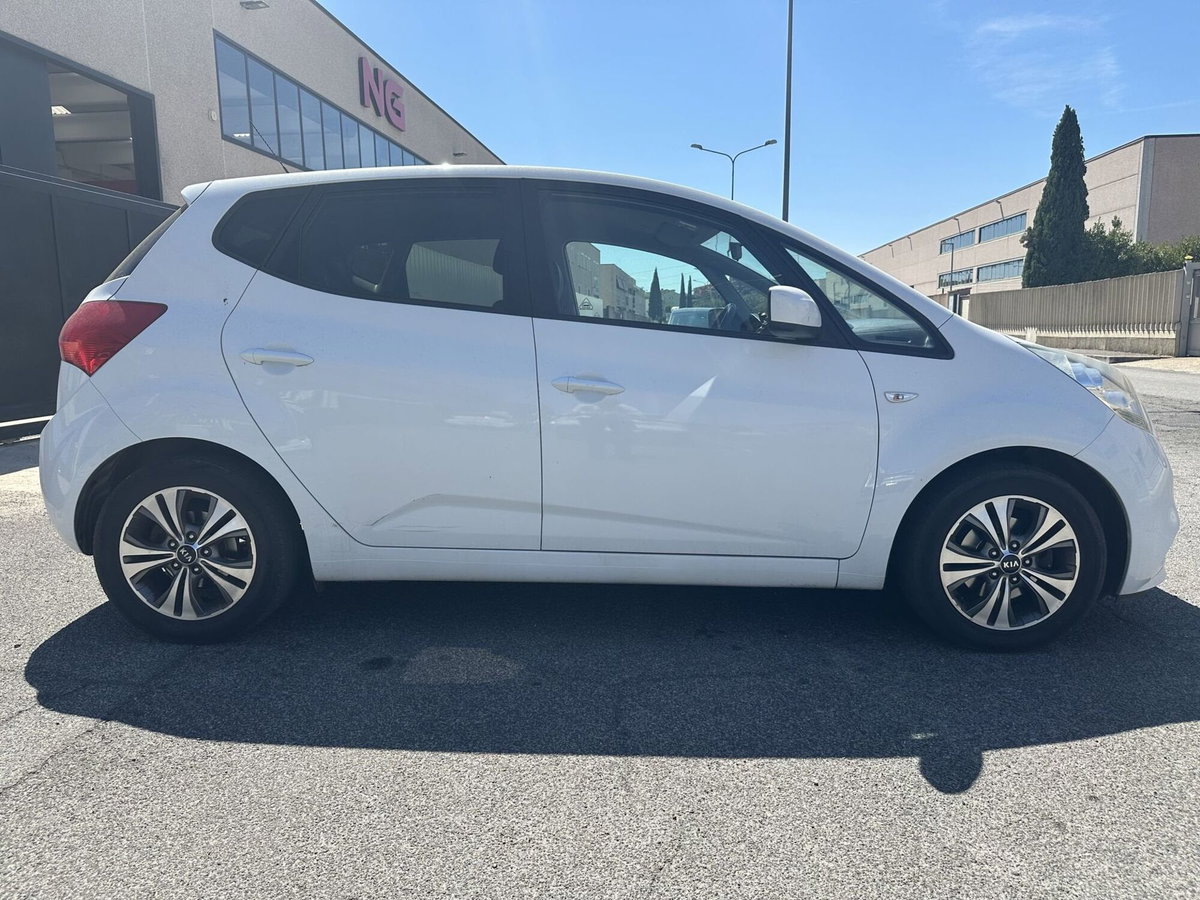 Kia Venga 1.4 CVVT Cool (7)
