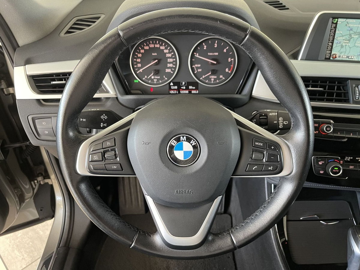 BMW X1 sDrive 18d xLine (6)