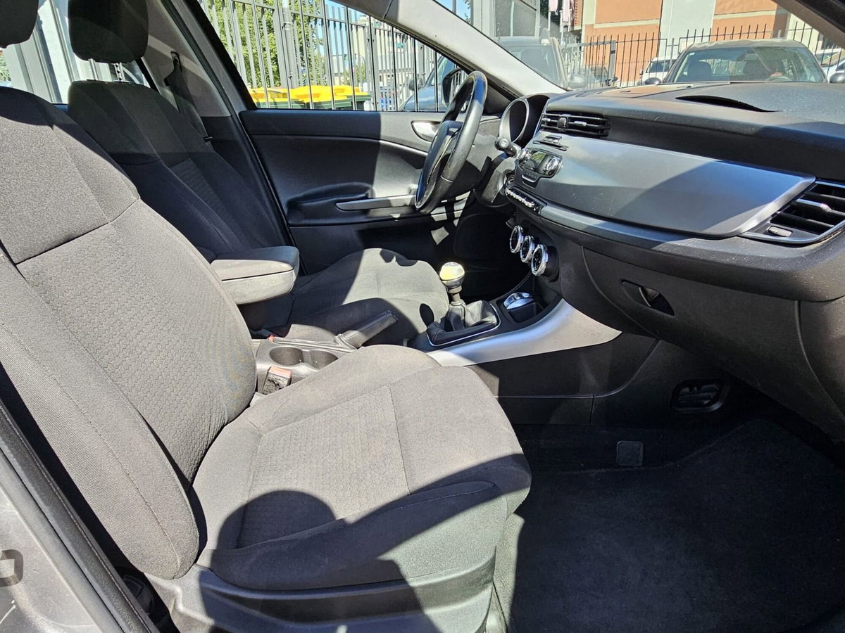 Alfa Romeo Giulietta 1.4 tb Progression 105cv E6 (10)