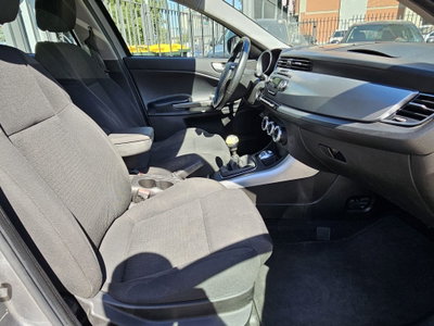 Alfa Romeo Giulietta 1.4 tb Progression 105cv E6 (10)