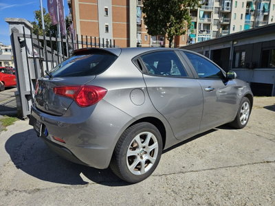 Alfa Romeo Giulietta 1.4 tb Progression 105cv E6 (3)