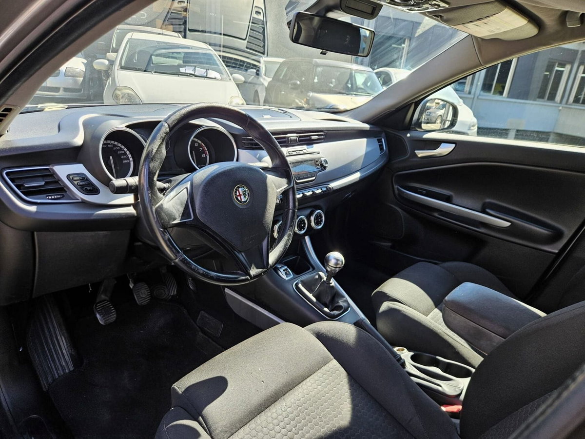 Alfa Romeo Giulietta 1.4 tb Progression 105cv E6 (6)