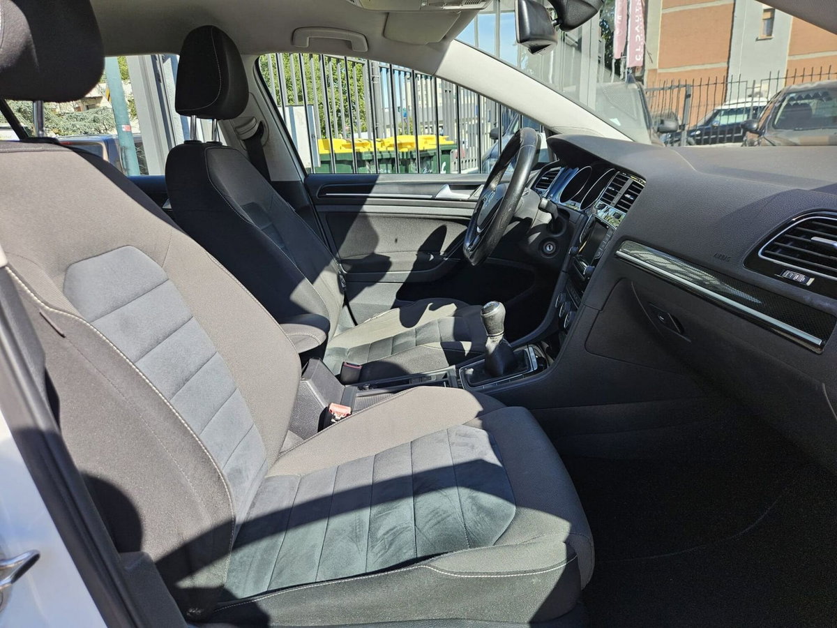 Volkswagen Golf 1.6 TDI 5p. Highline BlueMotion Technology (10)