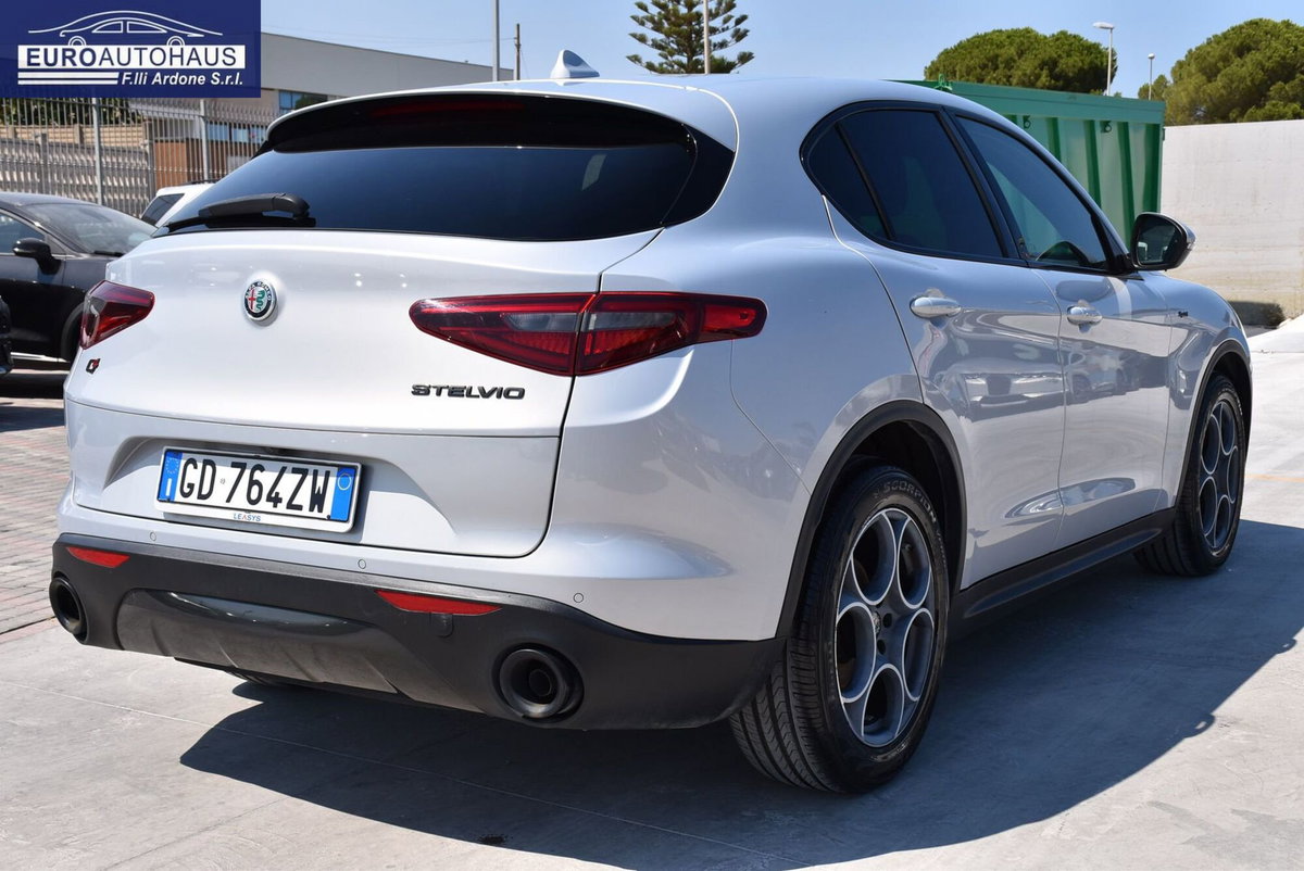 Alfa Romeo Stelvio Stelvio 2.2 Turbodiesel 190 CV AT8 Q4 Sprint (4)