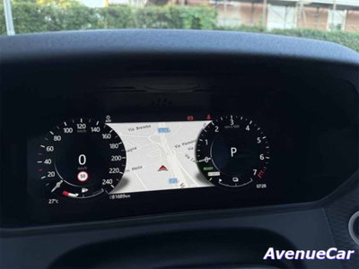 Land Rover Range Rover Velar 2.0 Si4 300 CV (11)